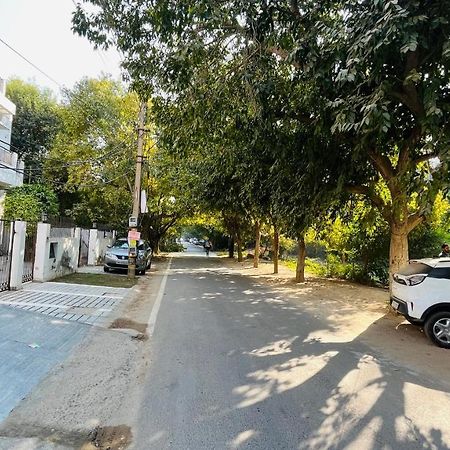 Hotel Starline Sector 28 Gurgaon Exterior foto