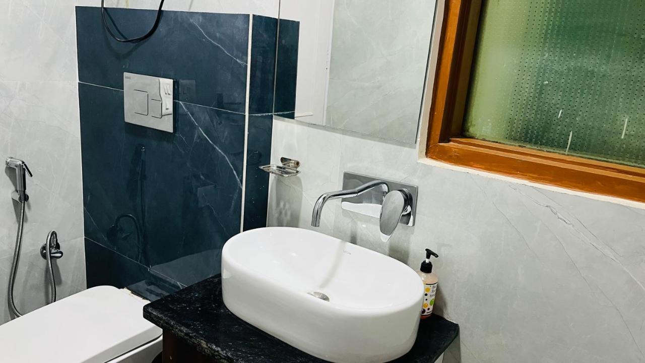 Hotel Starline Sector 28 Gurgaon Exterior foto
