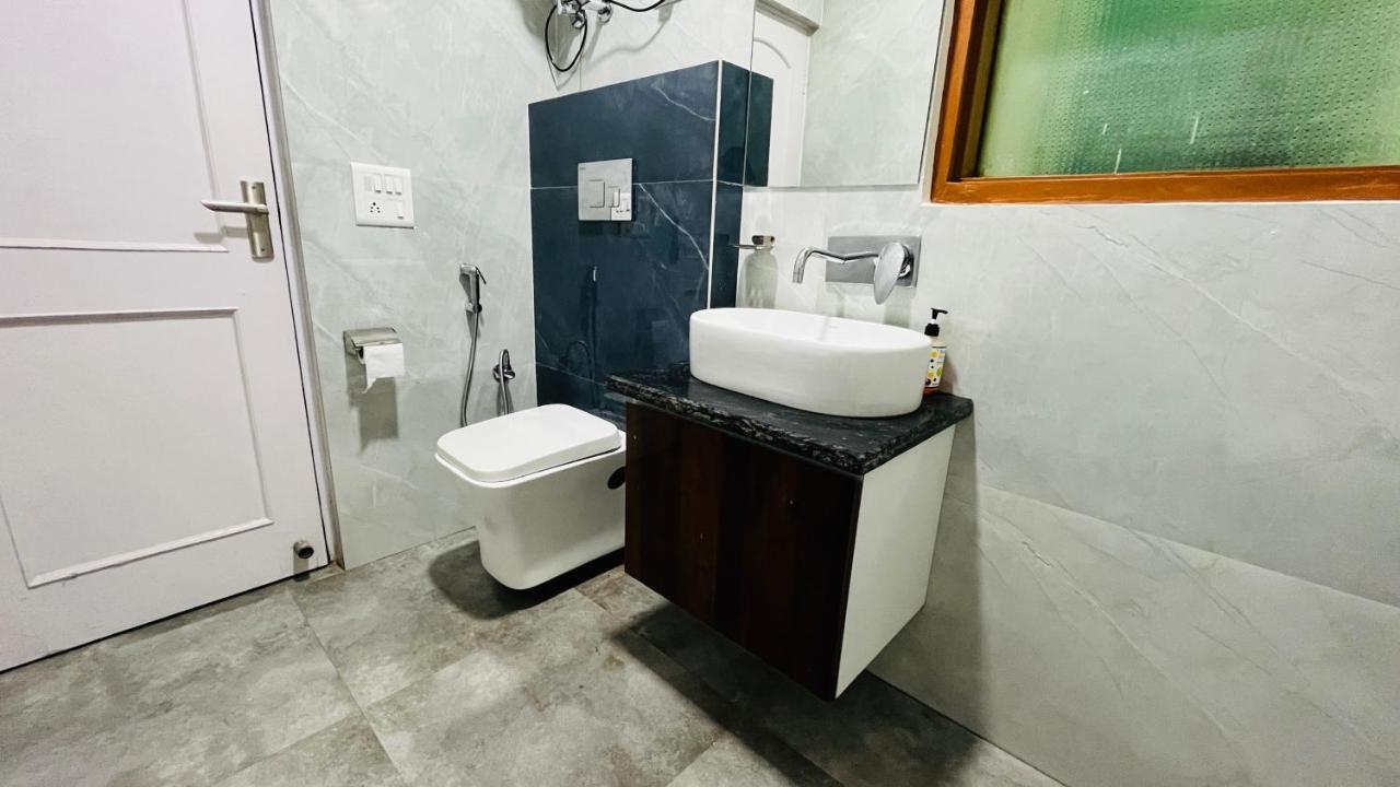 Hotel Starline Sector 28 Gurgaon Exterior foto