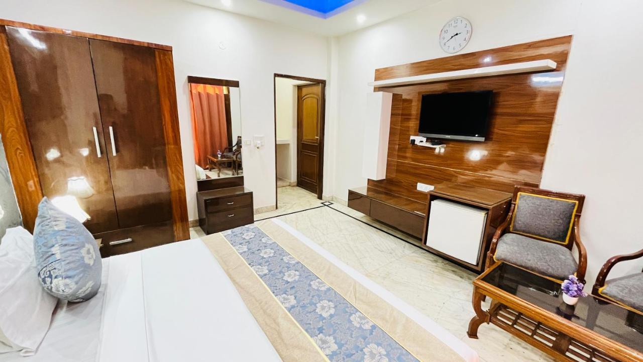 Hotel Starline Sector 28 Gurgaon Exterior foto